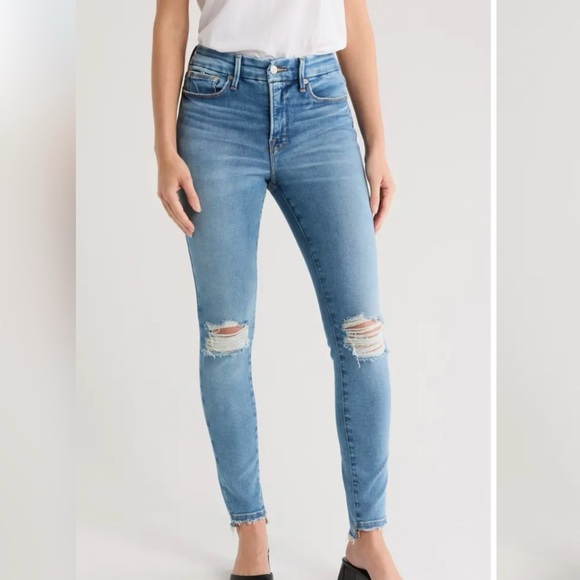 Good American Good Legs Distressed
Size 6/28 $179 - Picture 2 of 4